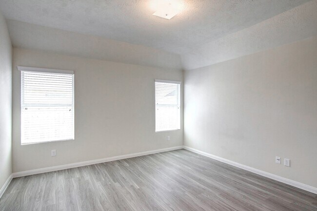 Foto del edificio - 5401 Rio San Juan St