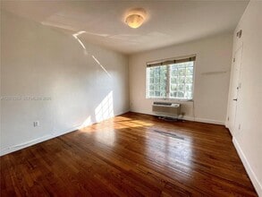 Building Photo - 741 15th St