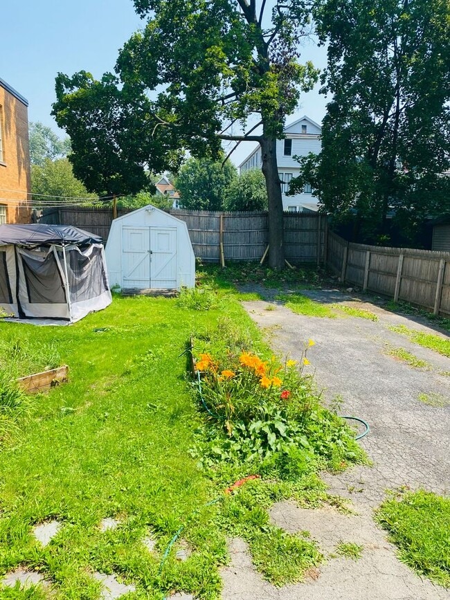 Foto del edificio - PM 1054-1056 Park Ave.