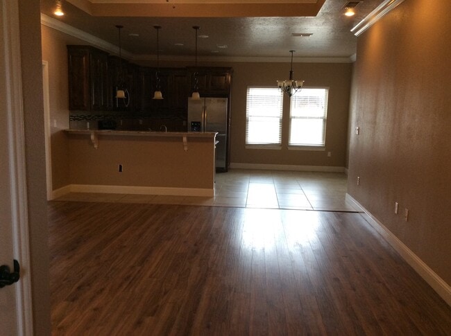 Building Photo - 200 Almond Tree Ln