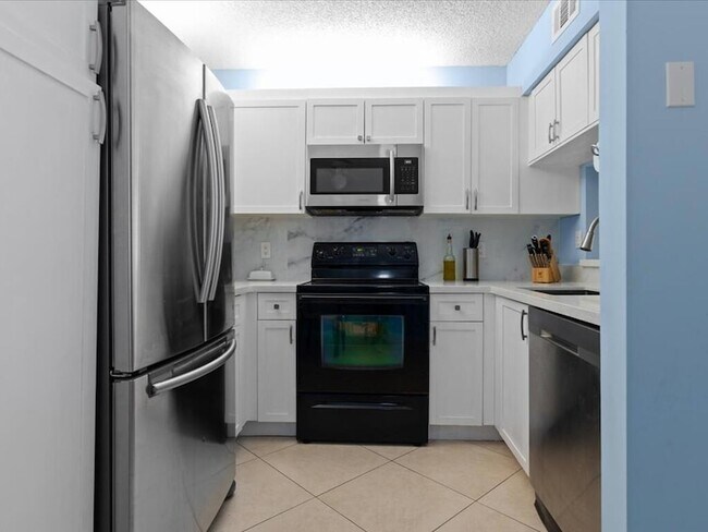 Foto del edificio - 5415 Verona Dr