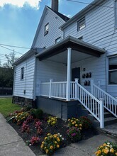 Building Photo - 104-108 Madison St