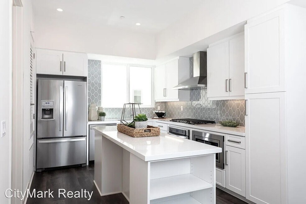 2059 5th Ave