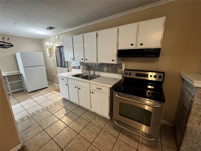 Building Photo - 4160 Melanie Ln