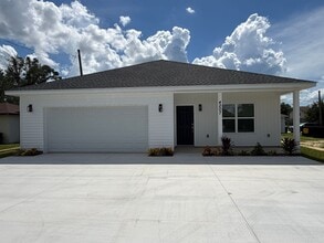Building Photo - 4207 Northshore Rd