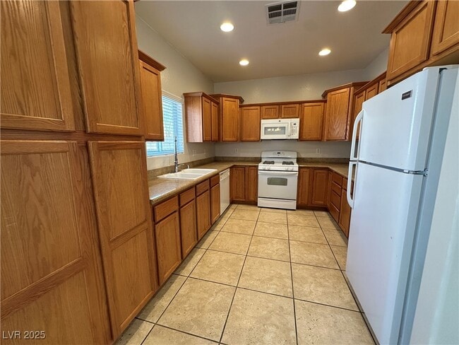 Building Photo - 5676 Rainbow Creek Ct