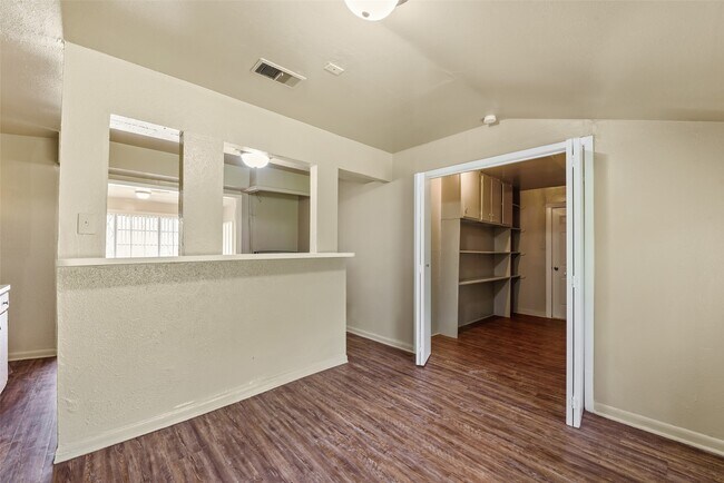 Foto del edificio - 5503 S Acres Dr