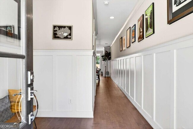 Building Photo - 166 Bellehaven Dr