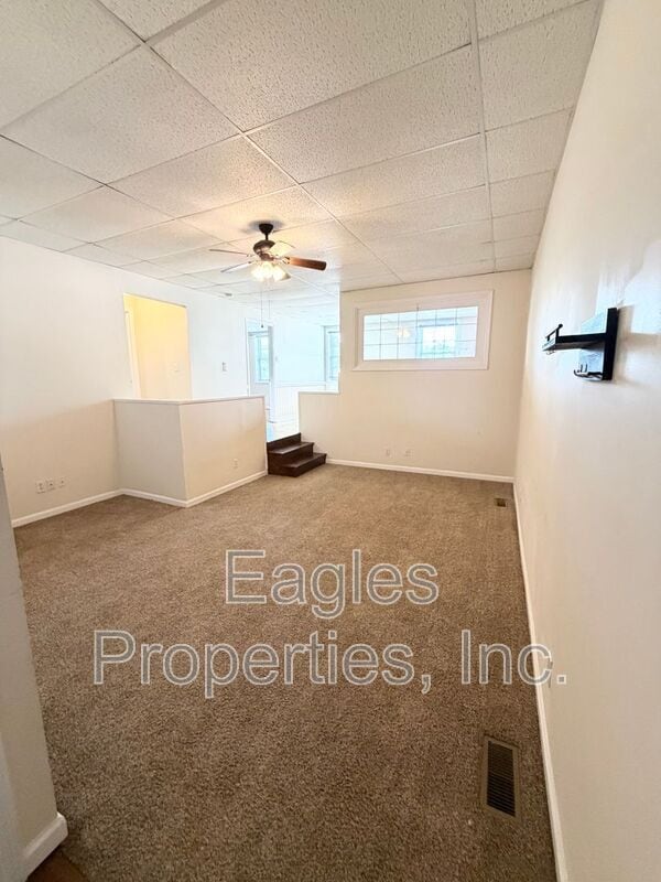 Building Photo - 103 N Center