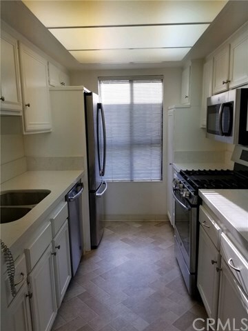 Building Photo - 2240 S Palm Canyon Dr