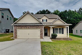 Building Photo - 435 Shady Glen