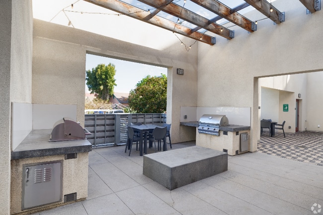 Building Photo - 4320 44th St