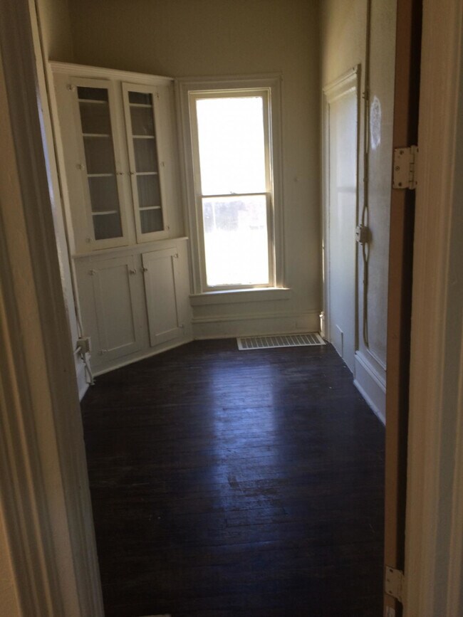 Foto del edificio - 206 2nd Street