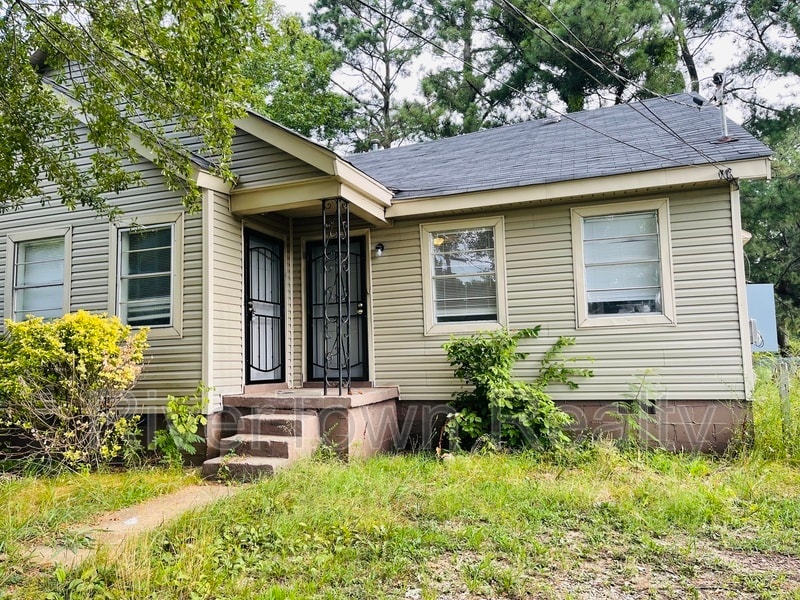 2738 Moonview Rd, Millington, TN 38053 House for Rent in Millington