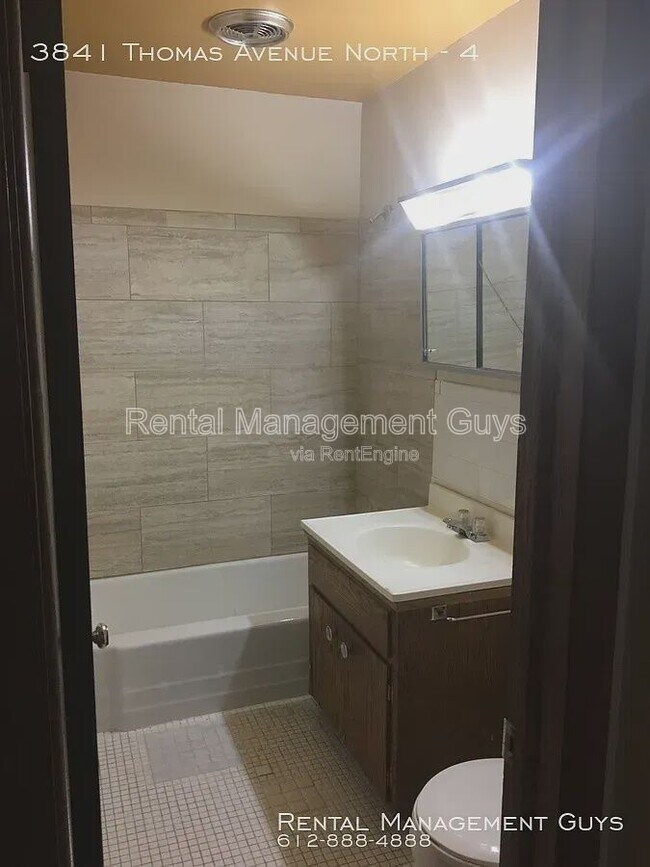 Foto del edificio - 3841 N Thomas Ave