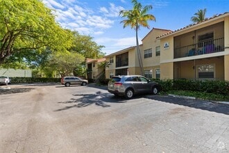 Building Photo - 1237 SW 46th Ave
