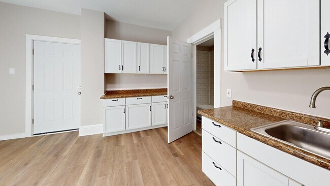 Foto del edificio - 838 Yale St