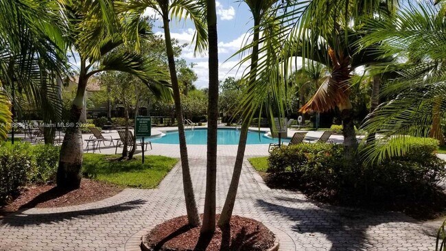 Foto del edificio - 10342 Fox Trail Rd S