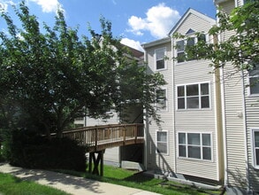 Building Photo - 5632 Ringwood Dr
