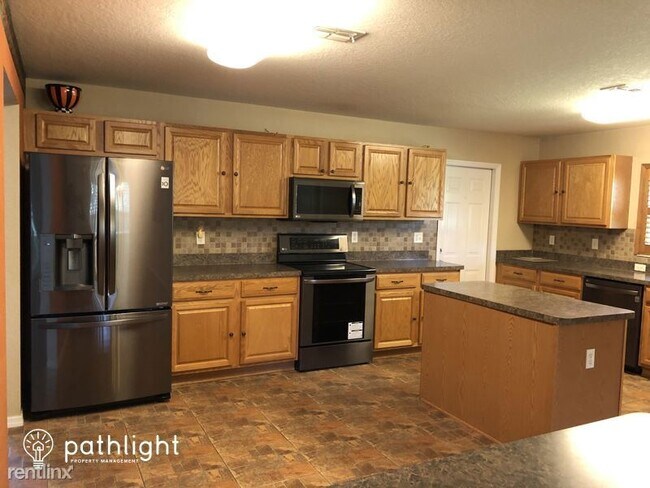 Building Photo - 4 br, 3 bath House - 2535 Waterfall Dr UNIT
