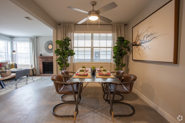 1BR, 1BA - 747 SF - The Lennox