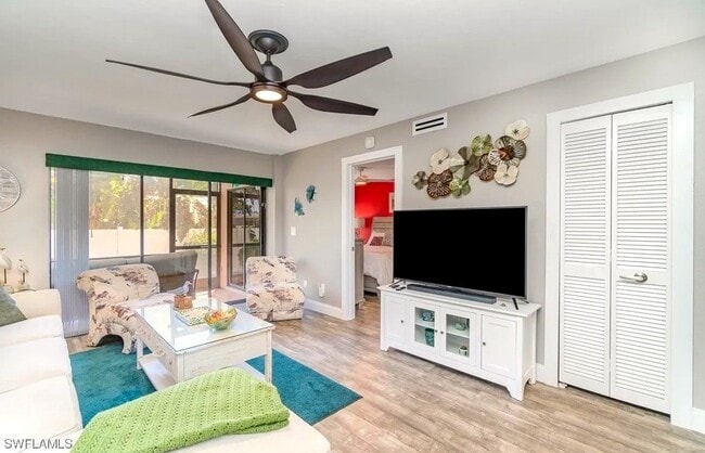 Foto del edificio - 5255 Coronado Pkwy
