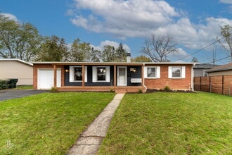 Building Photo - 410 N Shore Dr
