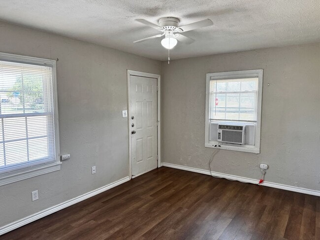Building Photo - 1401 Fillmore St