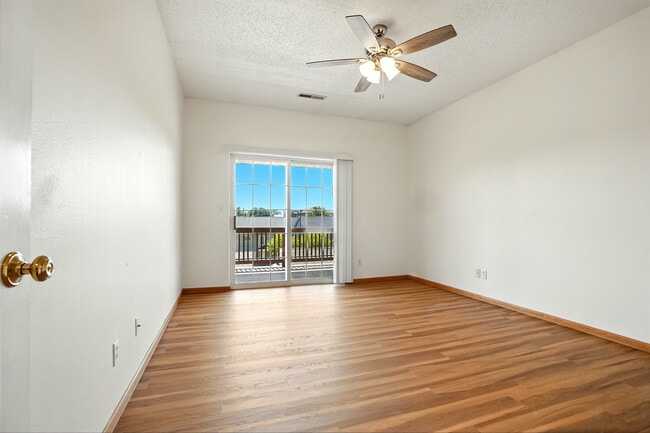 Building Photo - Woodridge Estates