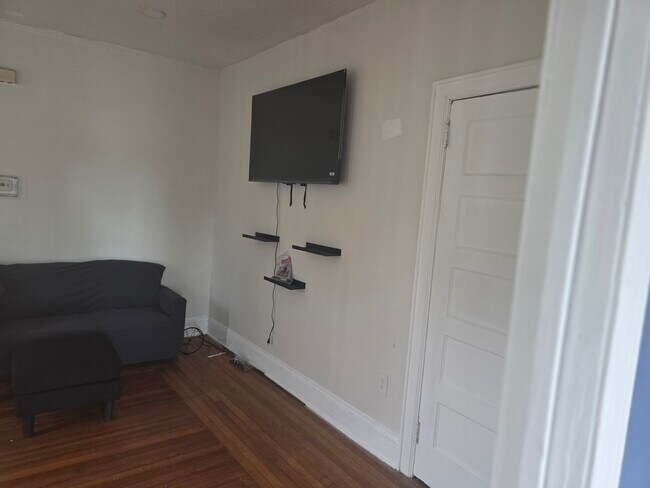 Foto del edificio - 502 Edgewood St
