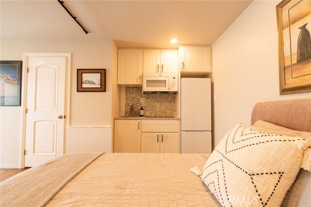 Foto del edificio - 327 3rd St