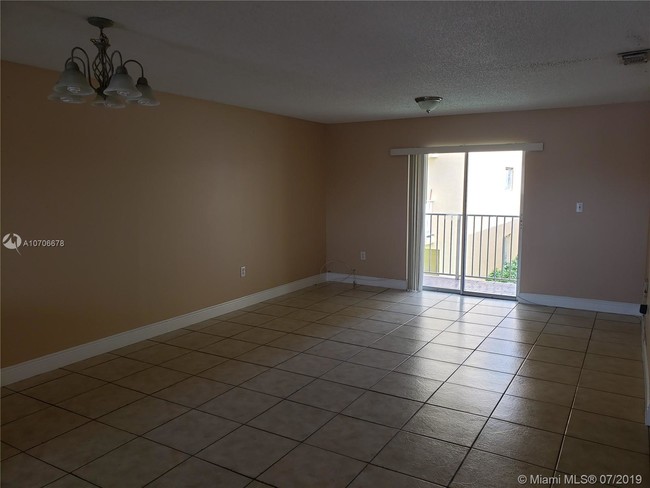 Building Photo - 7865 W 30th Ct
