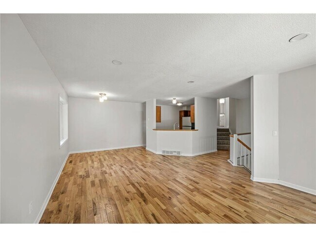 Foto del edificio - 14488 Garden View Dr