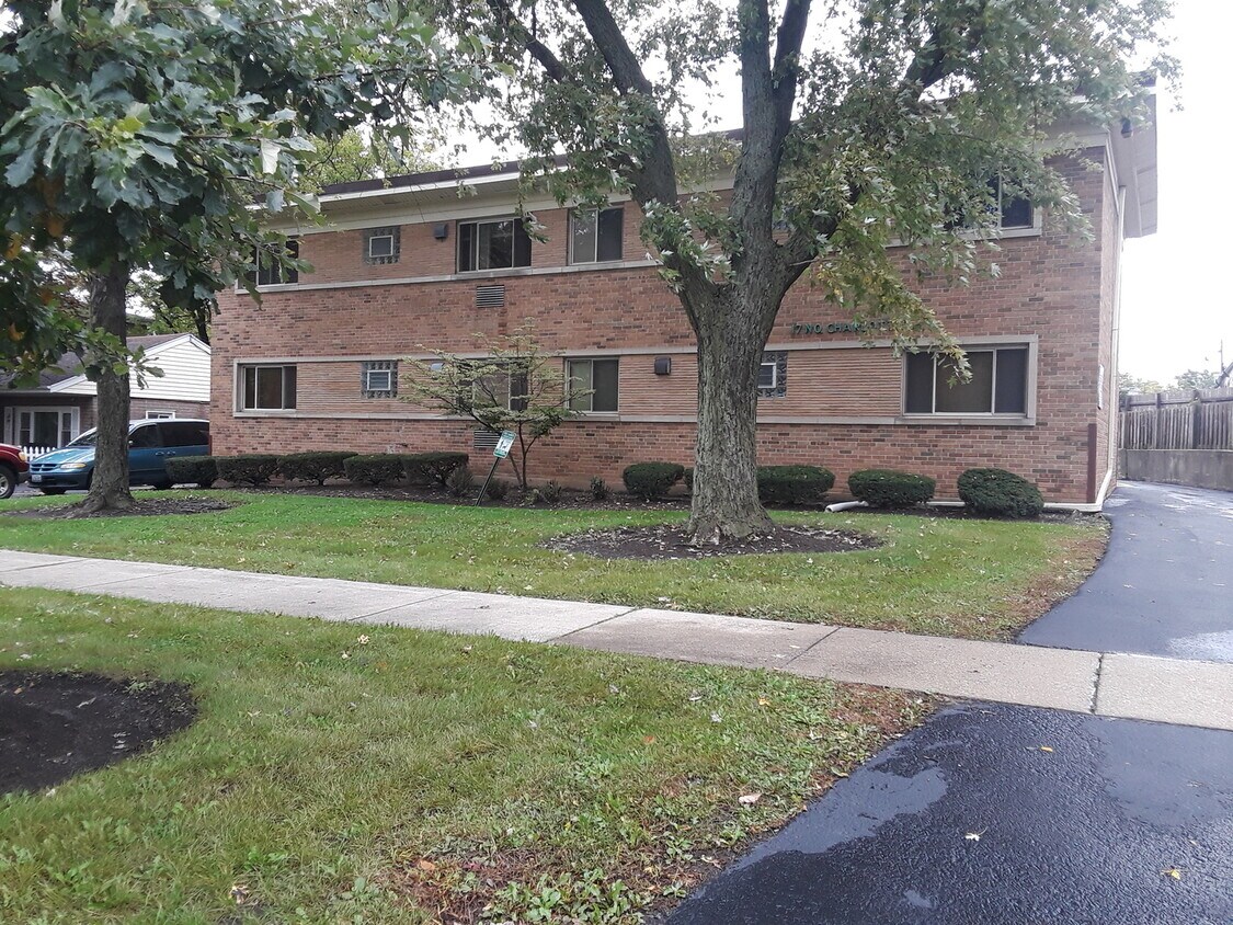 Primary Photo - 17 N Charlotte St