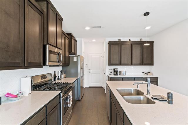 Foto del edificio - 1020 Switchgrass Ln