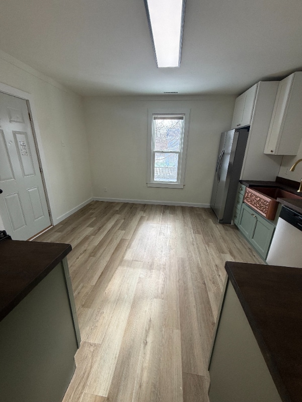 Foto del edificio - 1101 Stoughton Ave