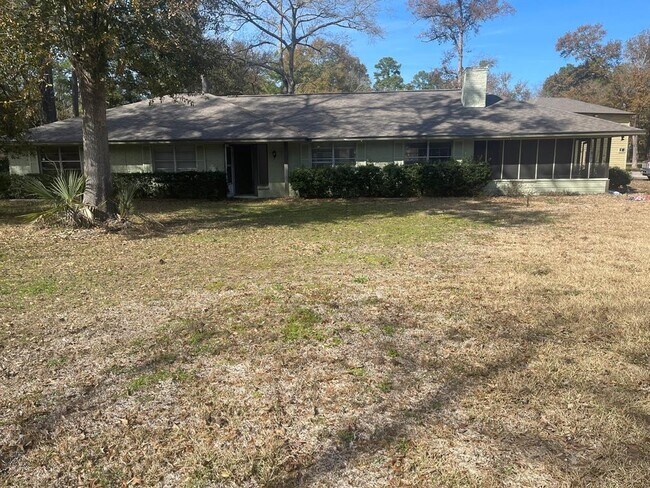 Foto del edificio - 12510 Malcomson Rd