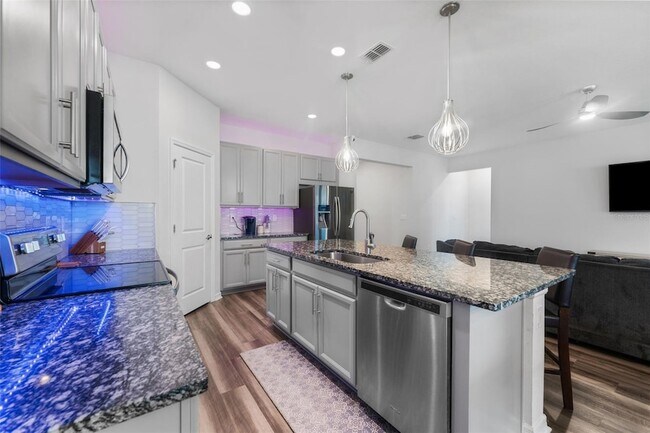 Foto del edificio - 34244 Radley Wy