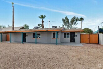 Building Photo - 305 E Roeser Rd