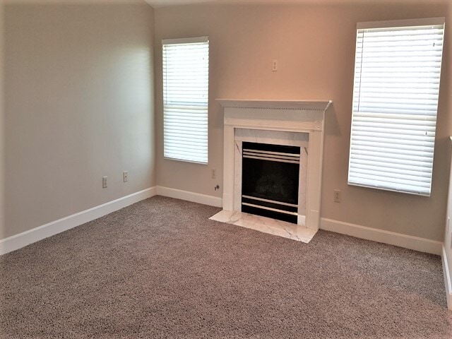 Building Photo - 305 Windgate Ct
