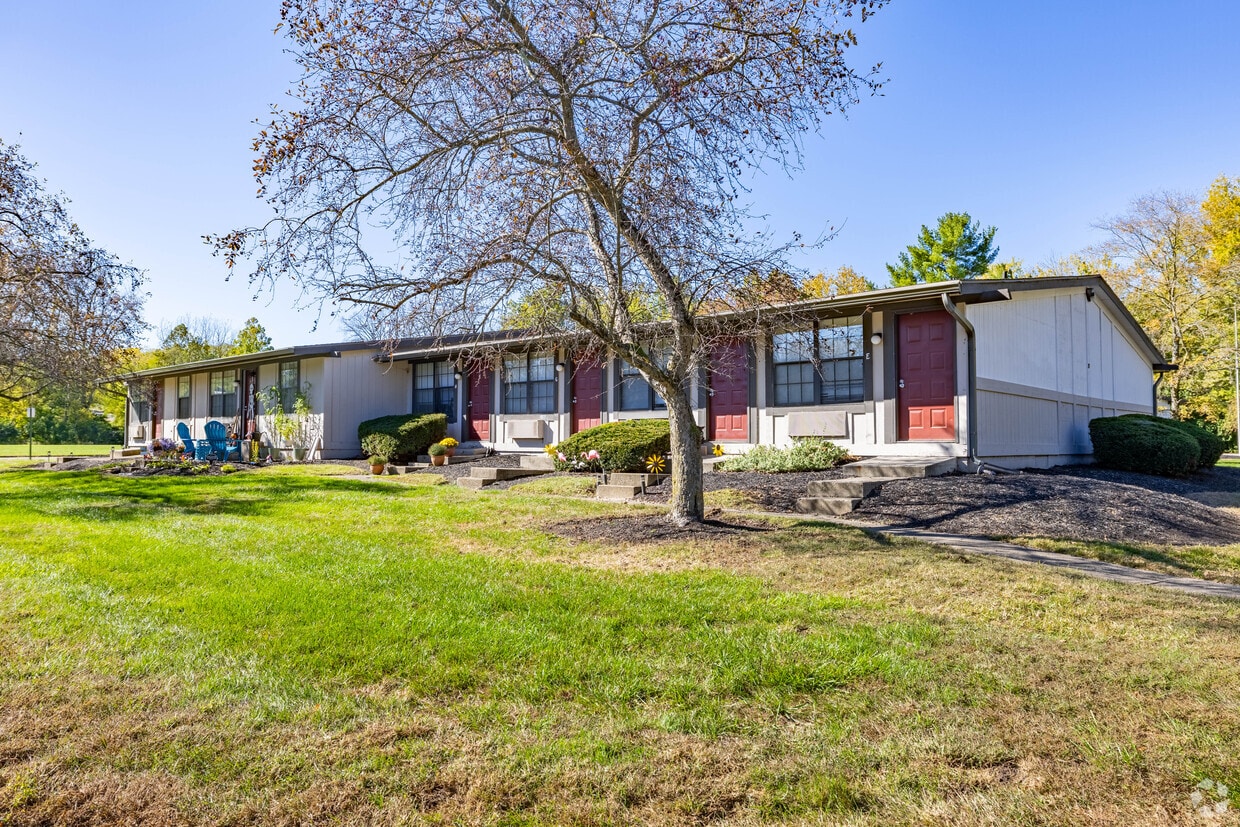 Primary Photo - Cedargate Apartments