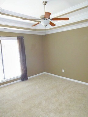 Building Photo - 8308 Franklin Ln
