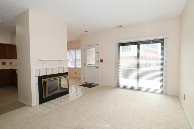 Foto del edificio - 9523 Maple Way