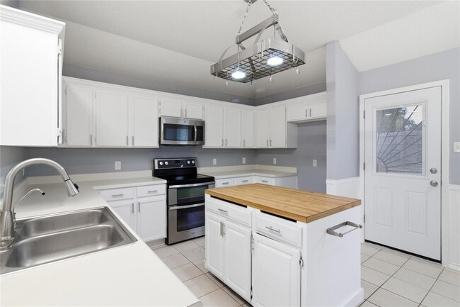 Foto del edificio - 120 Mule Deer Ct