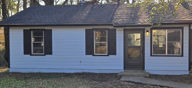 Foto del edificio - 1610 S 10th St