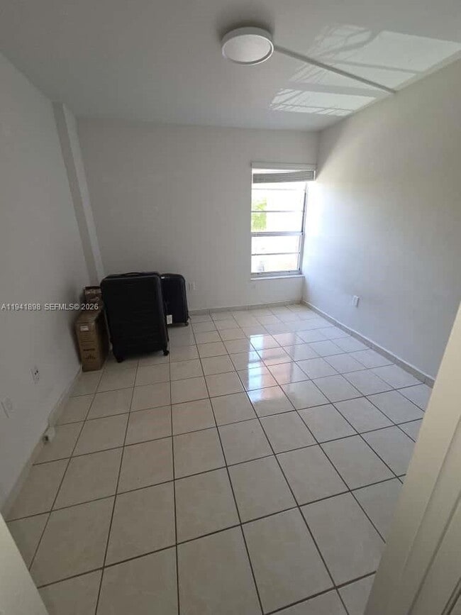 Foto del edificio - 4717 NW 7th St