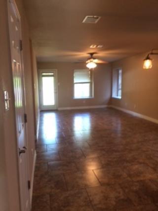 Foto del edificio - 2733 Breezy Point Cove