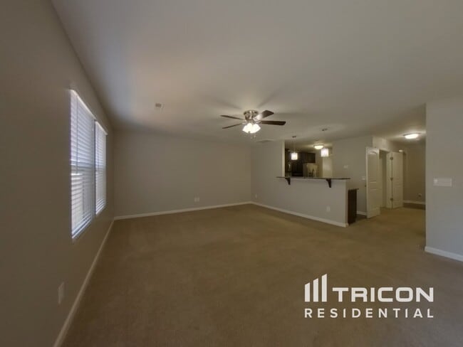 Building Photo - 8222 Midas Ln
