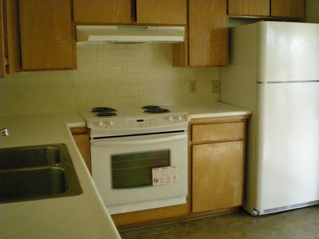 Building Photo - 110 N 54th St