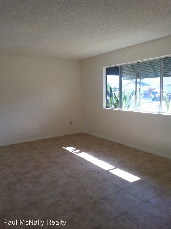 Building Photo - 3 br, 2 bath House - 875 Narwhal Street